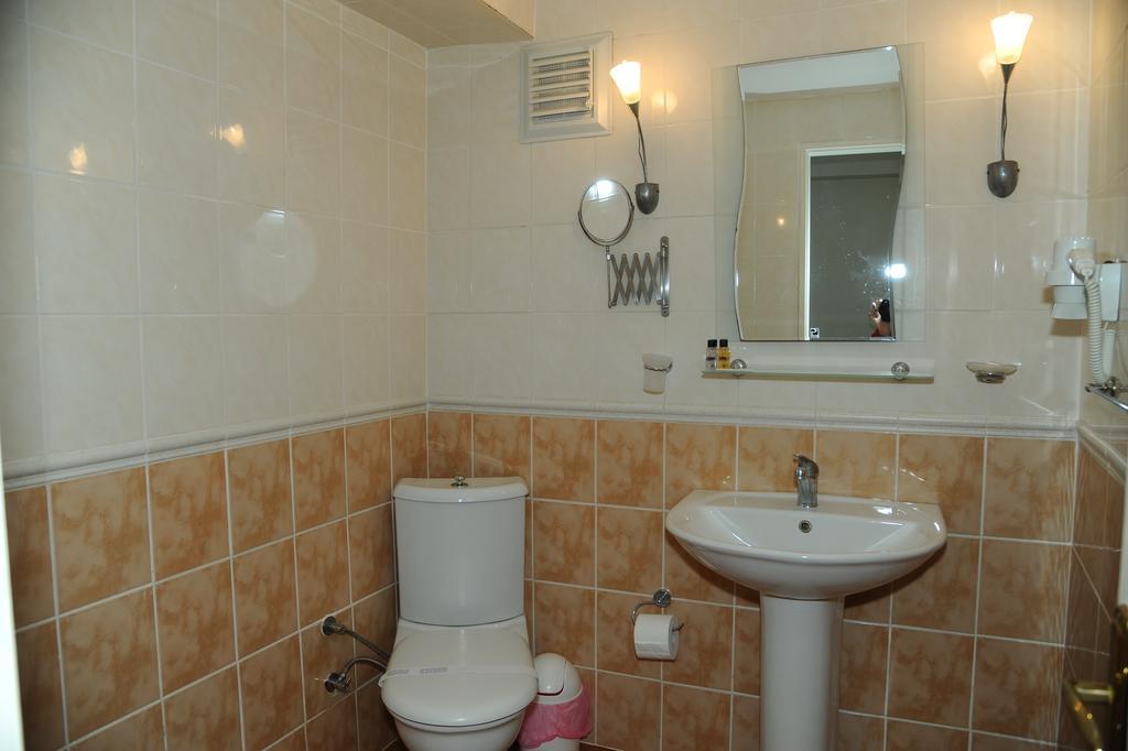 Oda ve Kahvaltı Dorukhan Kuşadası